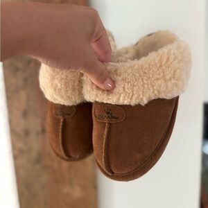 BearPaw Tan‎ and Cream Cozy Slippers